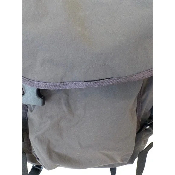 Bellroy Cinch 20L Lightweight Backpack in Charcoal Grey, EUC - Picture 10 of 11